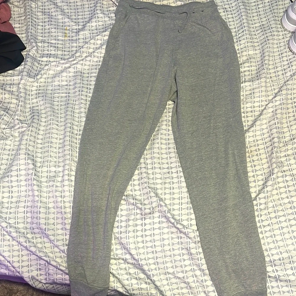 Grey - Picture 1 of 2